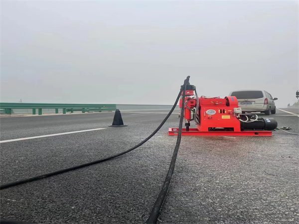 孟津马路路基路面开裂下沉注浆加固灌浆