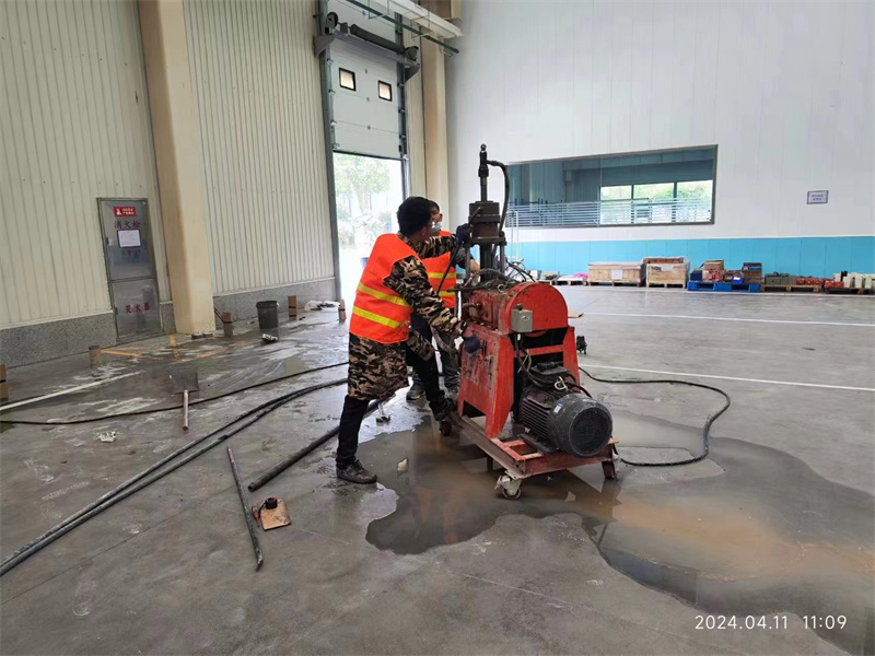 孟津厂房地面下沉塌陷注浆加固施工